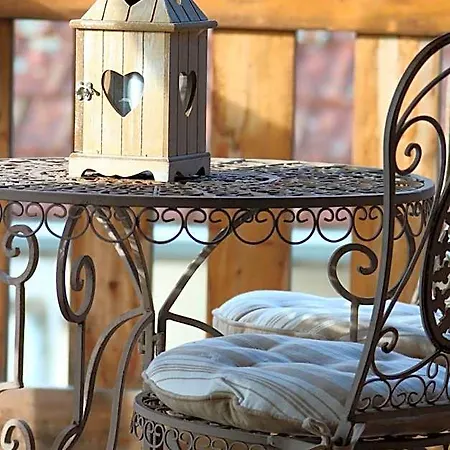 Antre Lacs Bed and breakfast 3*