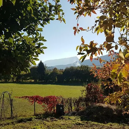 Antre Lacs Bed & Breakfast Saint-Girod